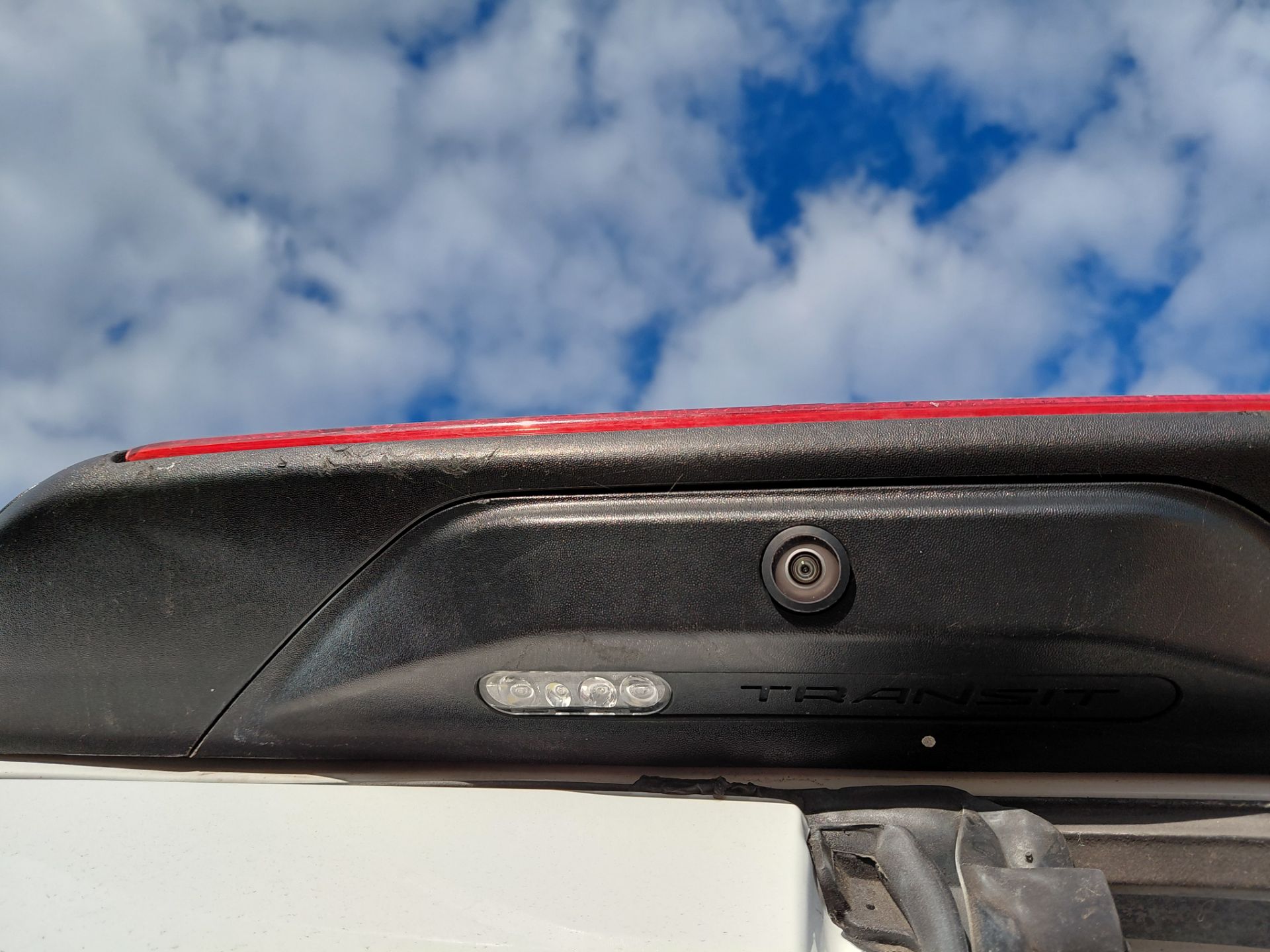 FORD E-TRANSIT — photo 15