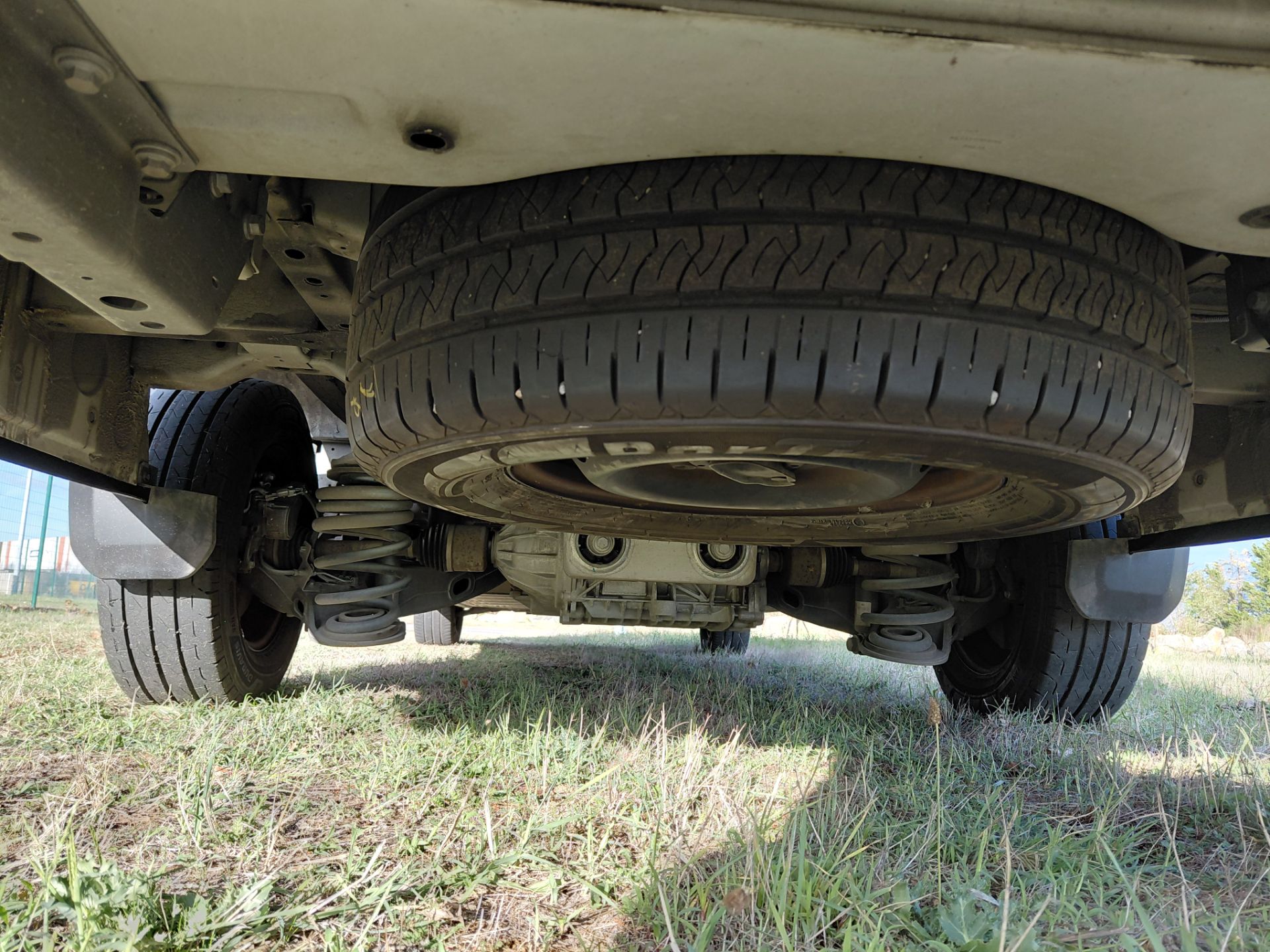 FORD E-TRANSIT — photo 16