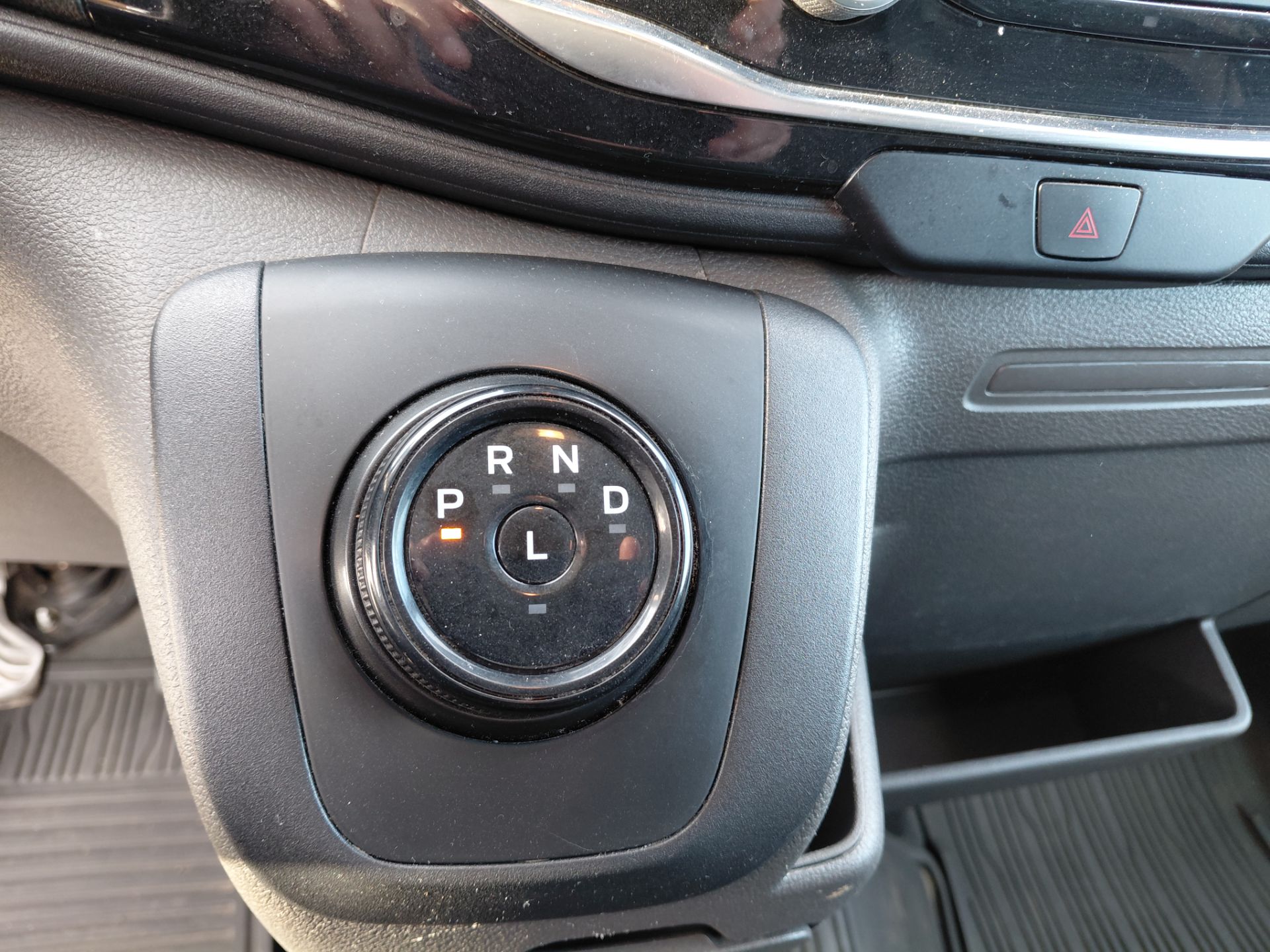 FORD E-TRANSIT — photo 19
