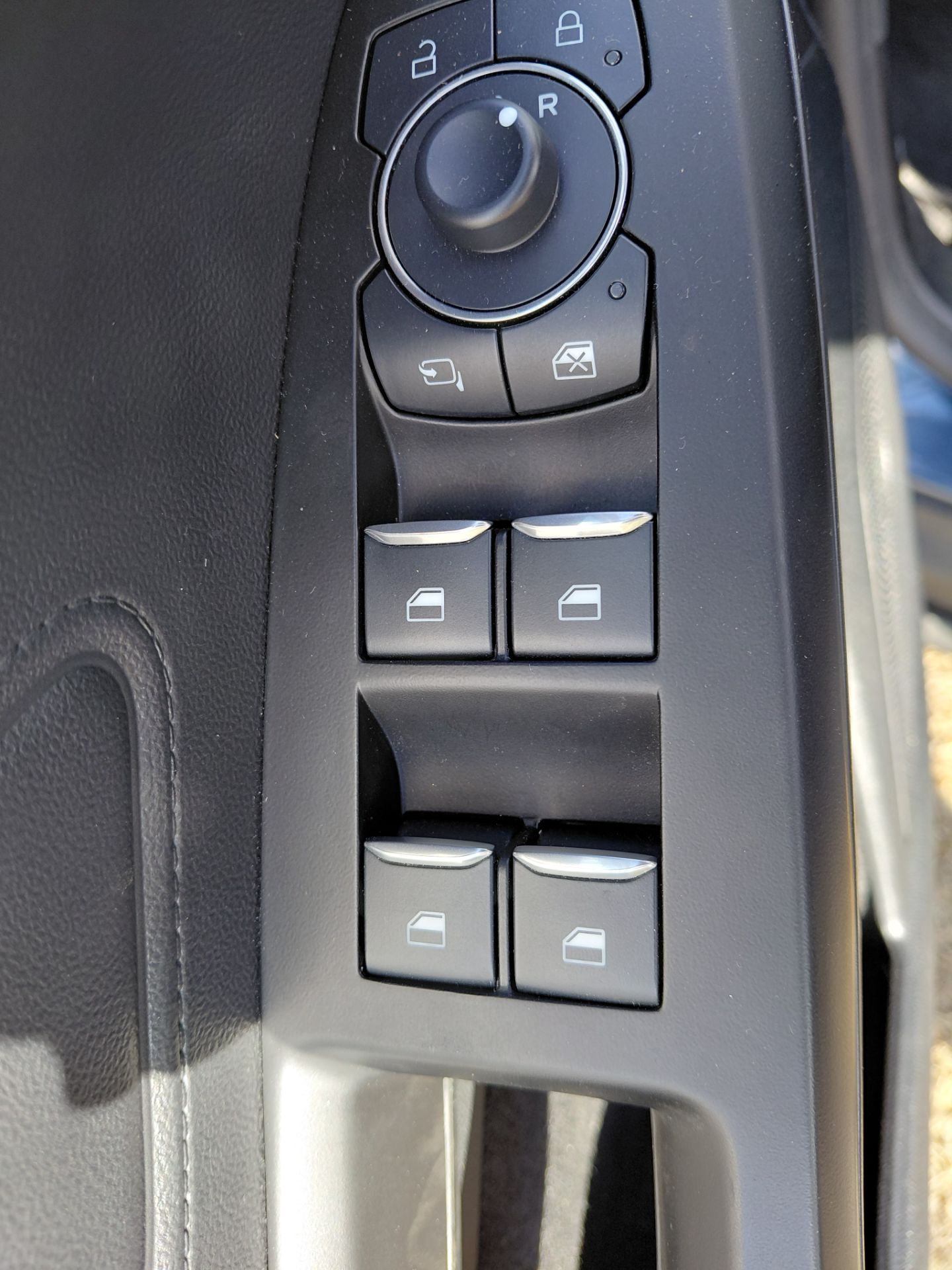 FORD FOCUS SW — photo 16