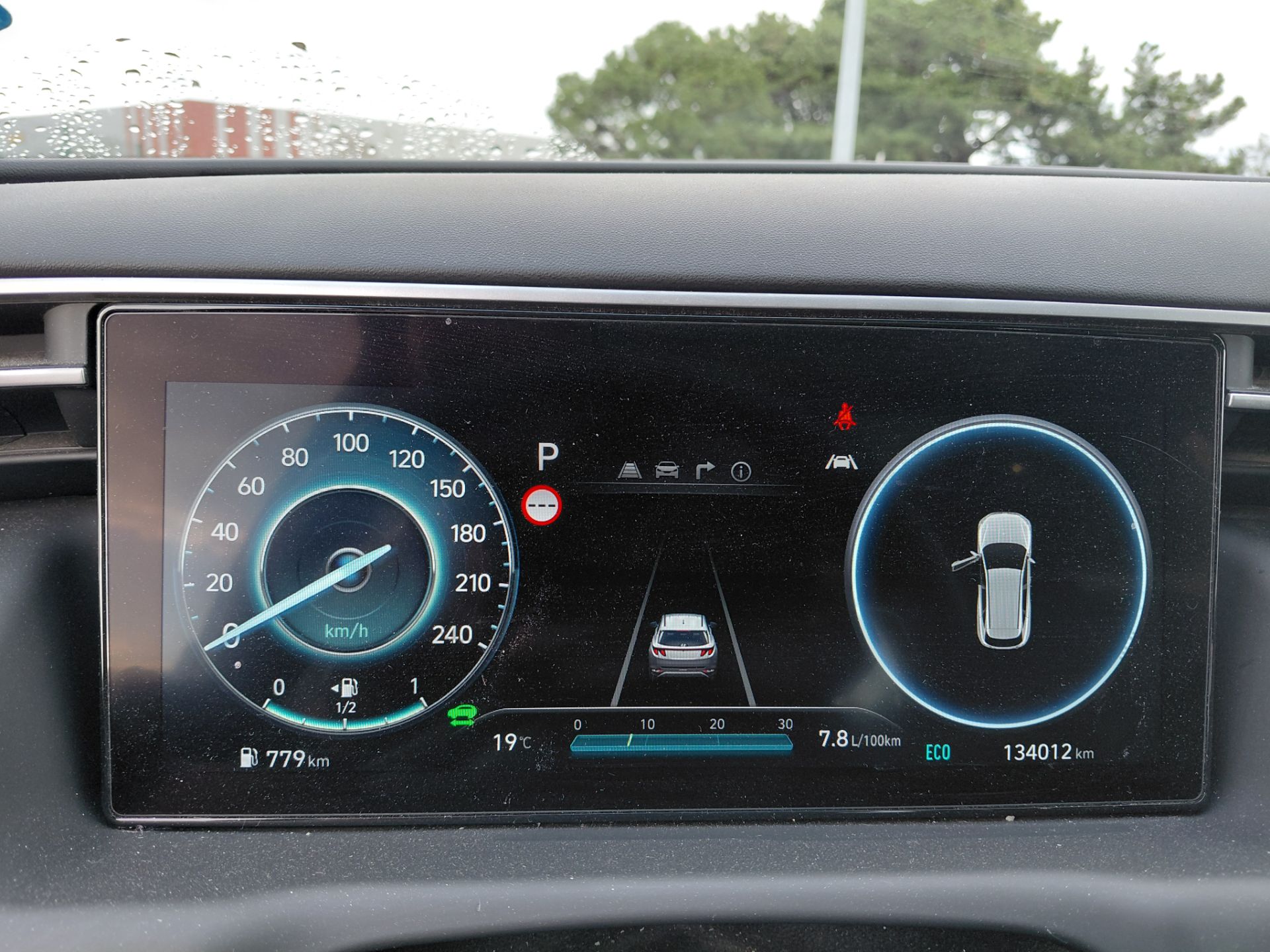 HYUNDAI TUCSON — photo 10