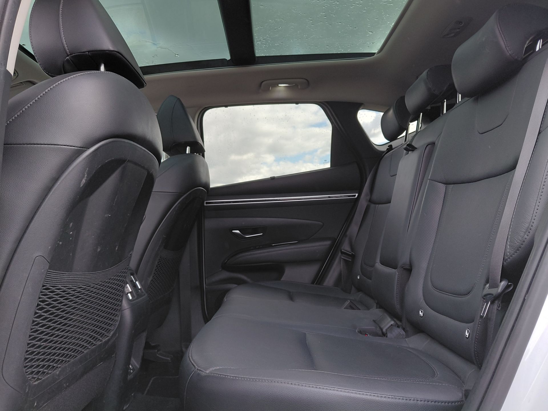 HYUNDAI TUCSON — photo 13