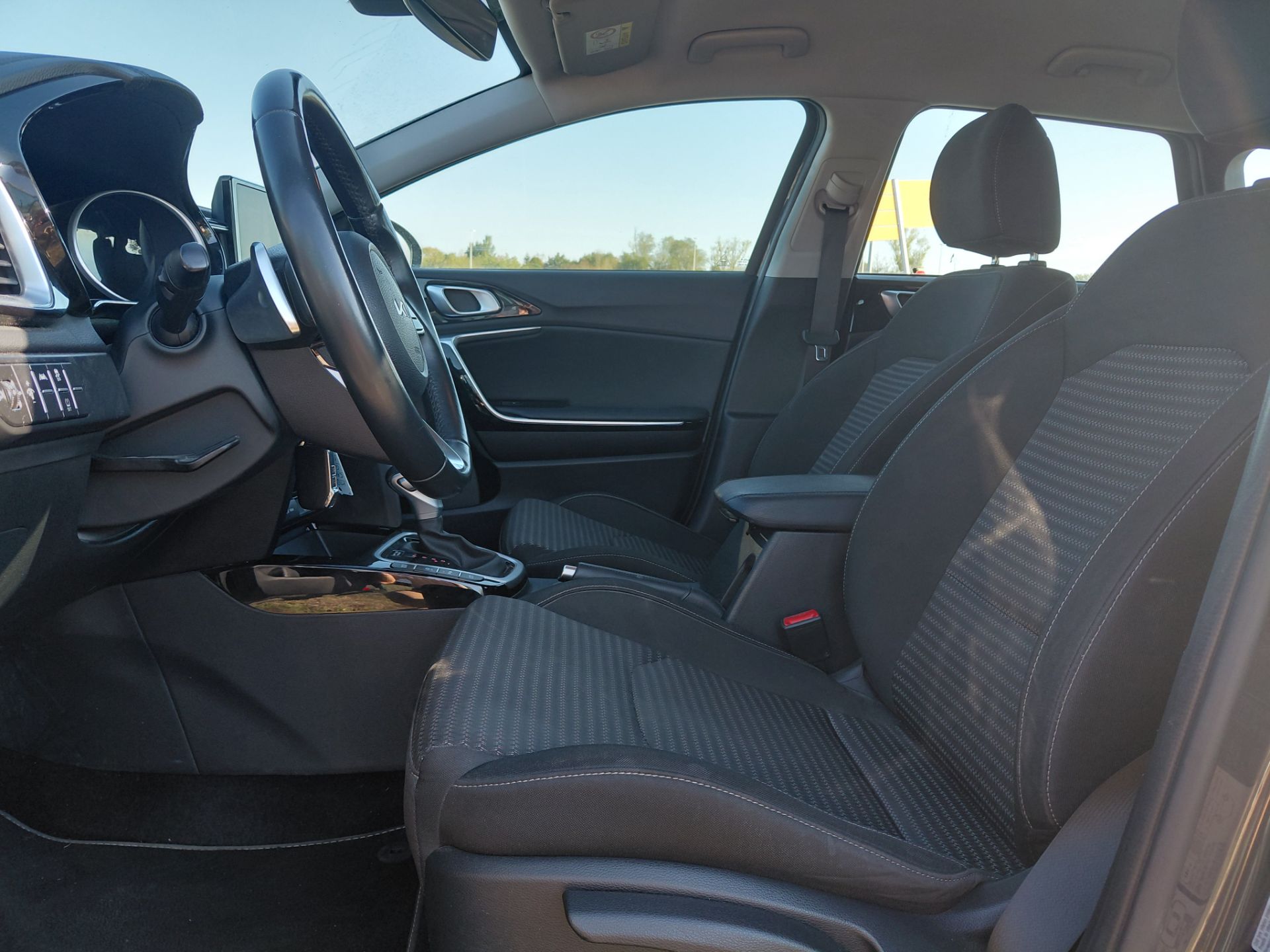 KIA CEED SW — photo 12