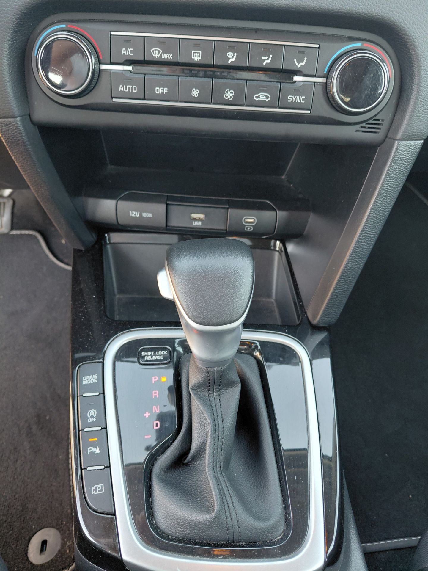 KIA CEED SW — photo 19