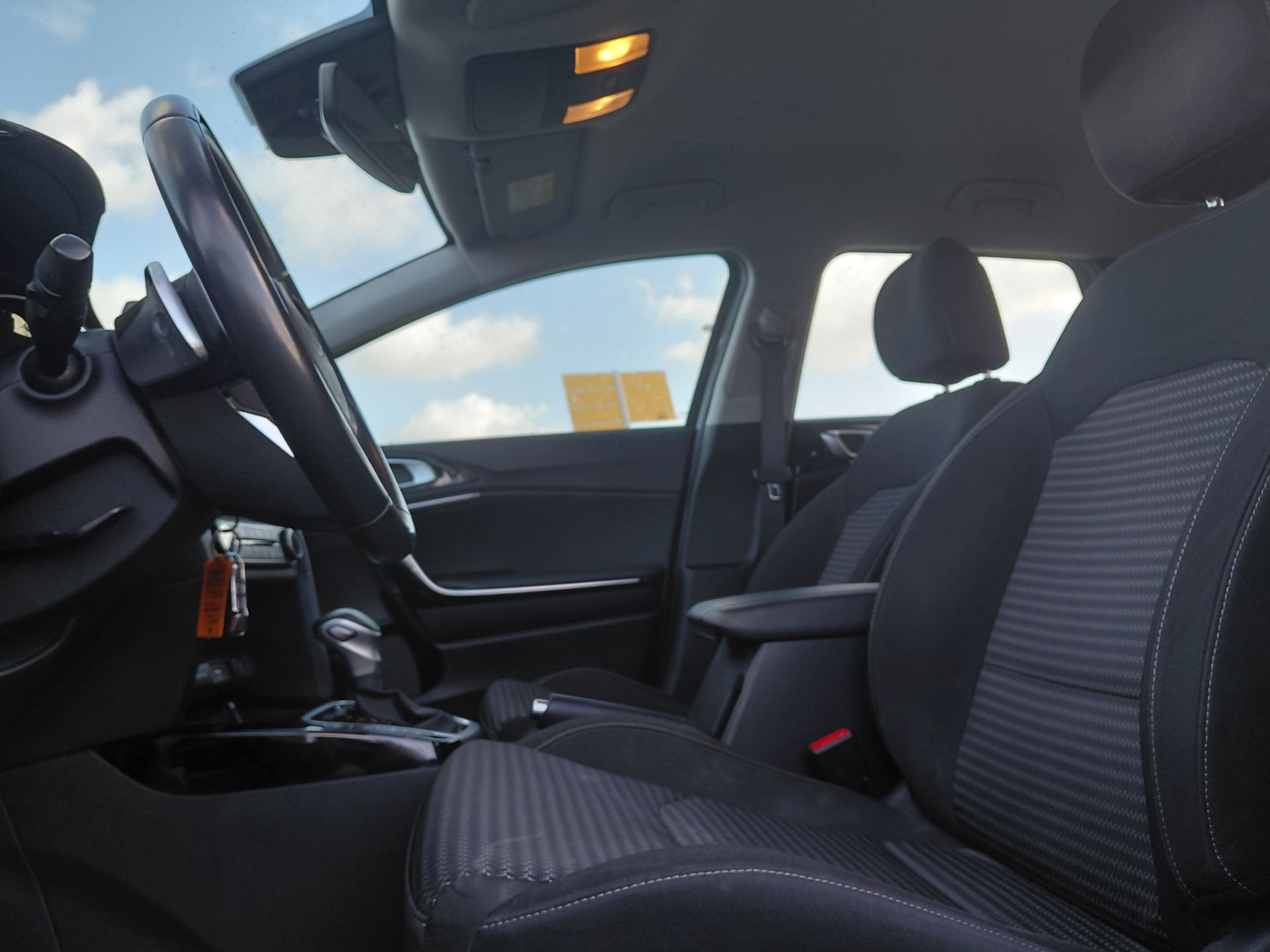 KIA CEED SW — photo 11