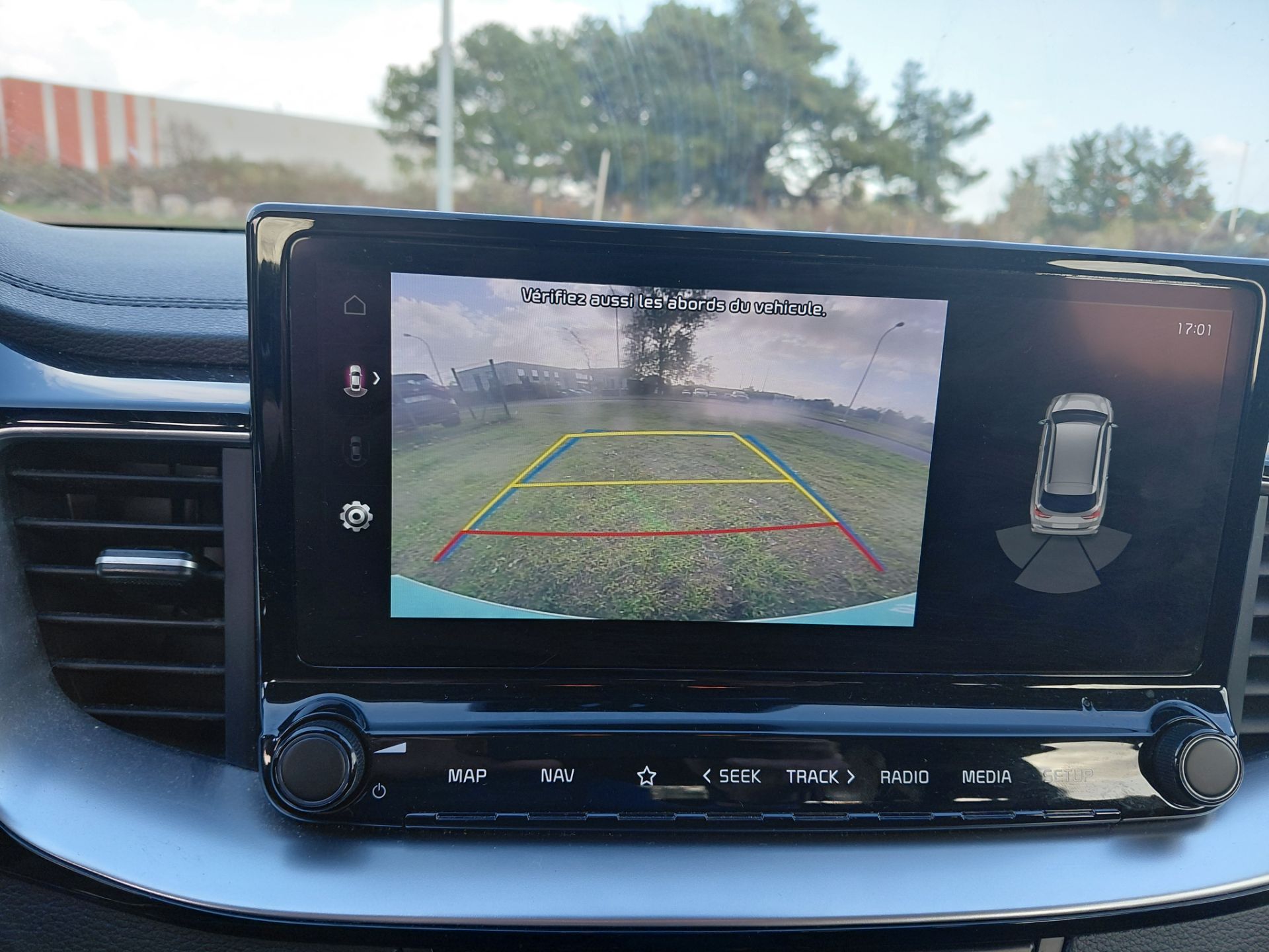 KIA CEED SW — photo 18