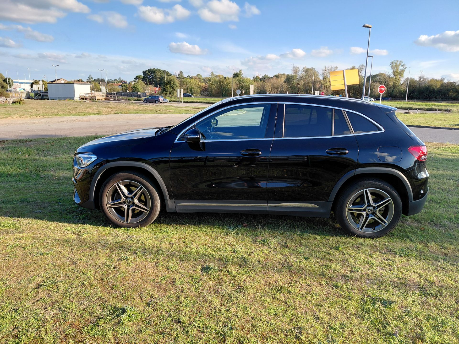 MERCEDES GLA — photo 2
