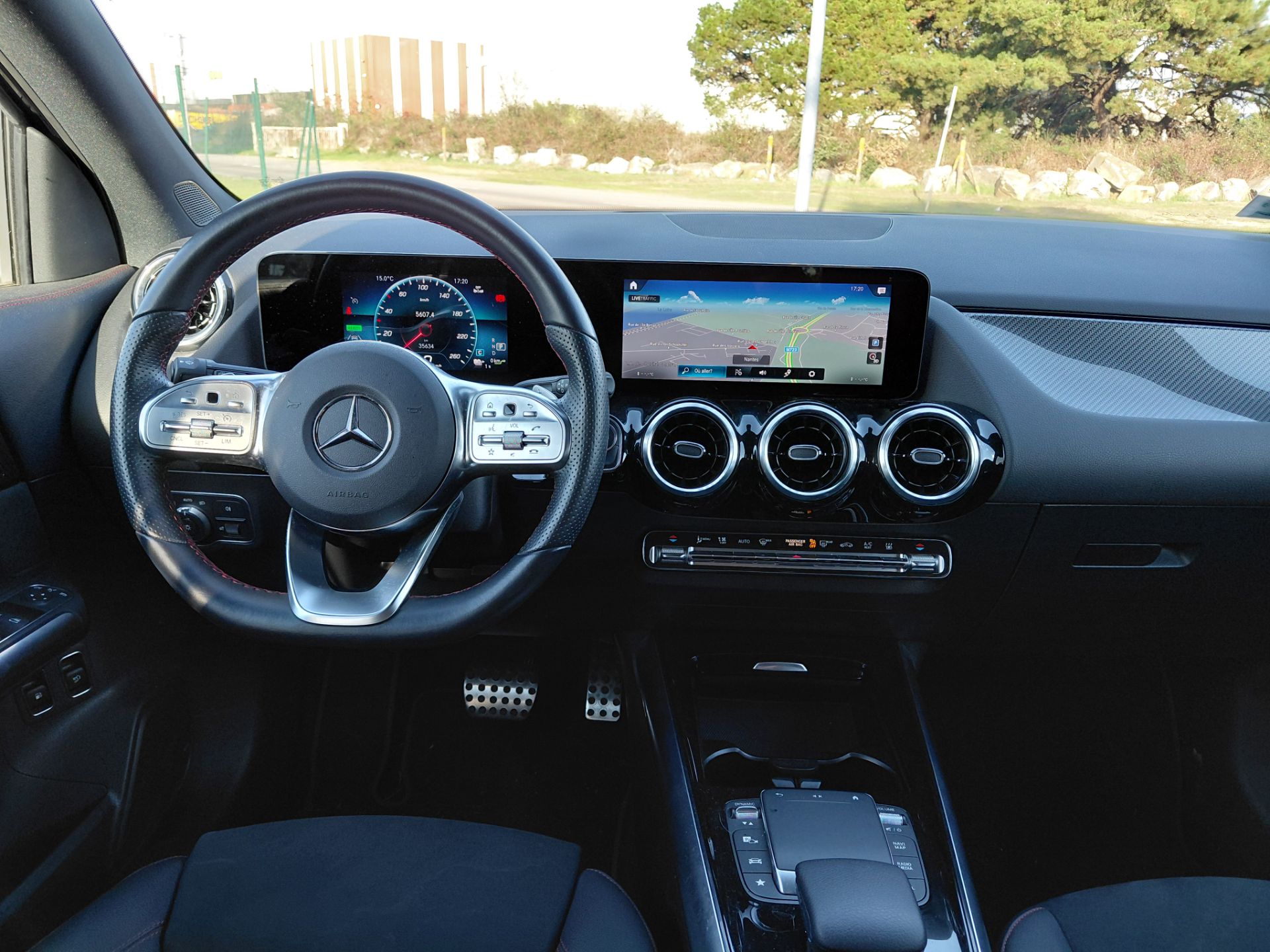 MERCEDES GLA — photo 9