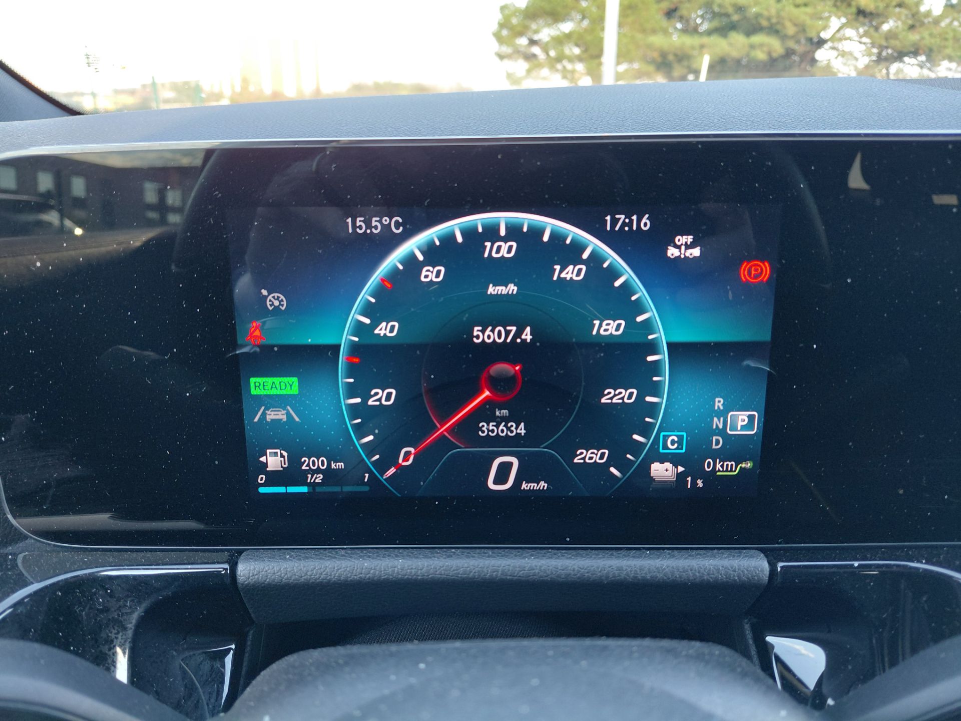 MERCEDES GLA — photo 10