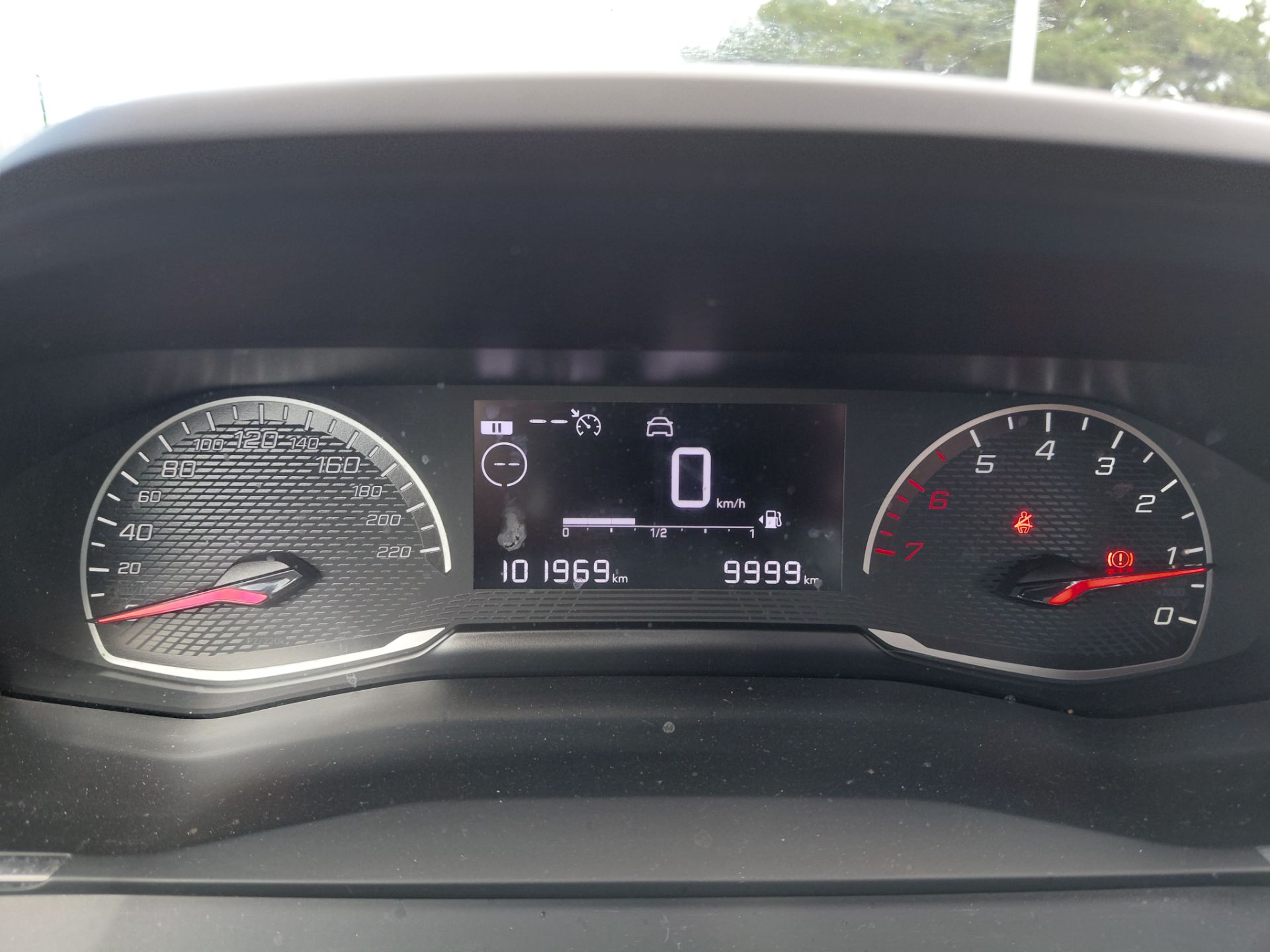 PEUGEOT 208 AFFAIRE — photo 10