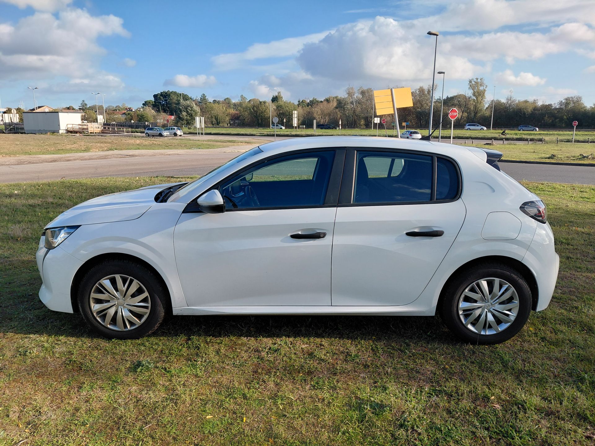 PEUGEOT 208 AFFAIRE — photo 2