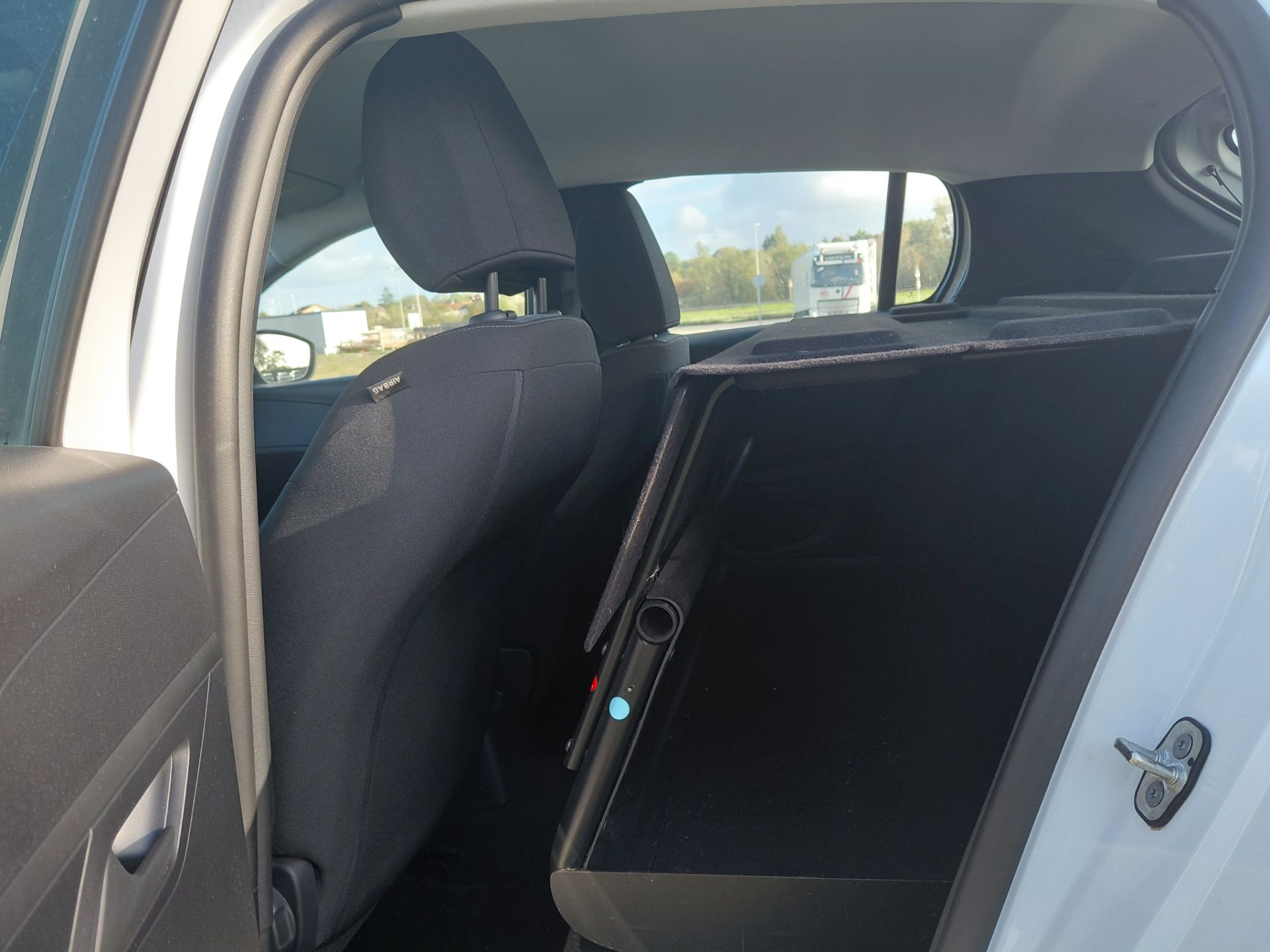 PEUGEOT 208 AFFAIRE — photo 12