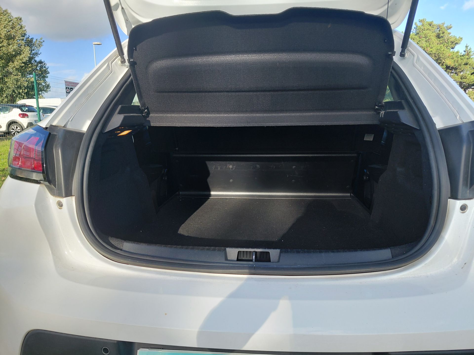 PEUGEOT 208 AFFAIRE — photo 13