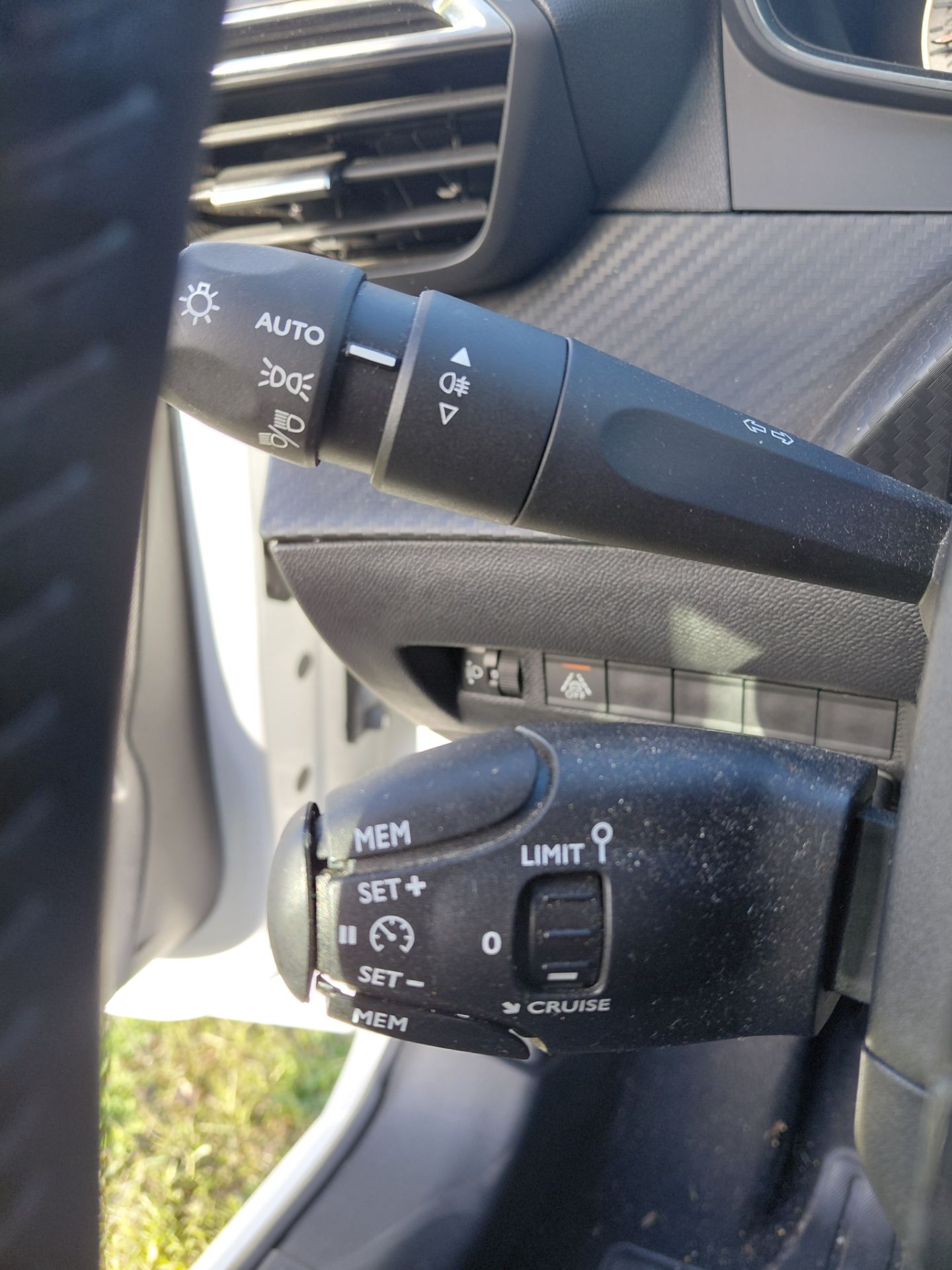 PEUGEOT 208 AFFAIRE — photo 16