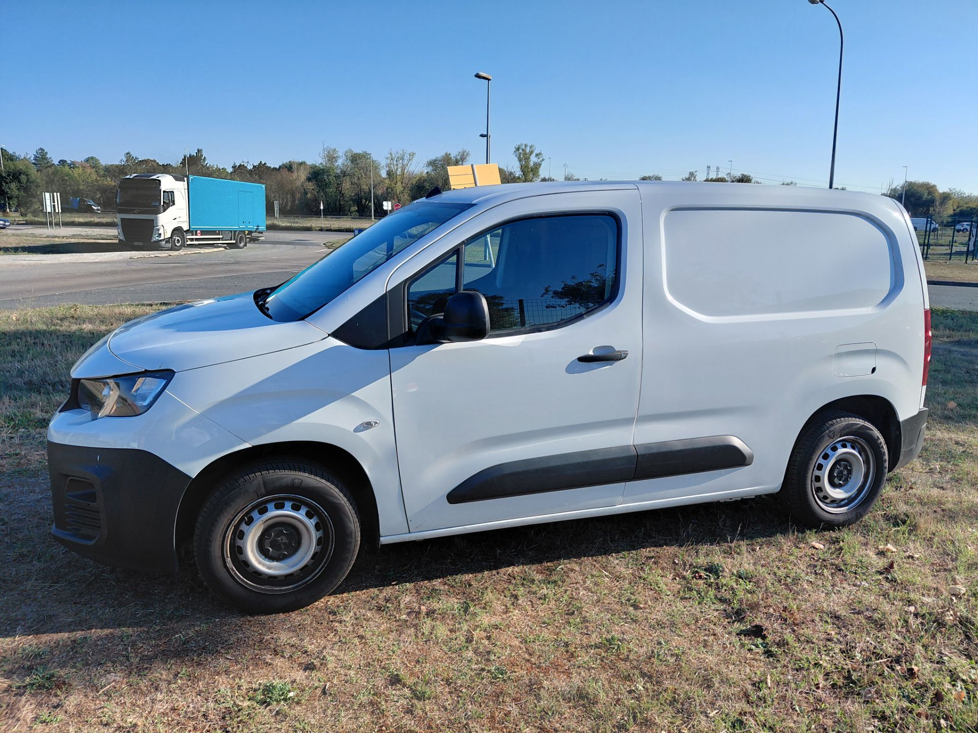 PEUGEOT PARTNER — photo 2