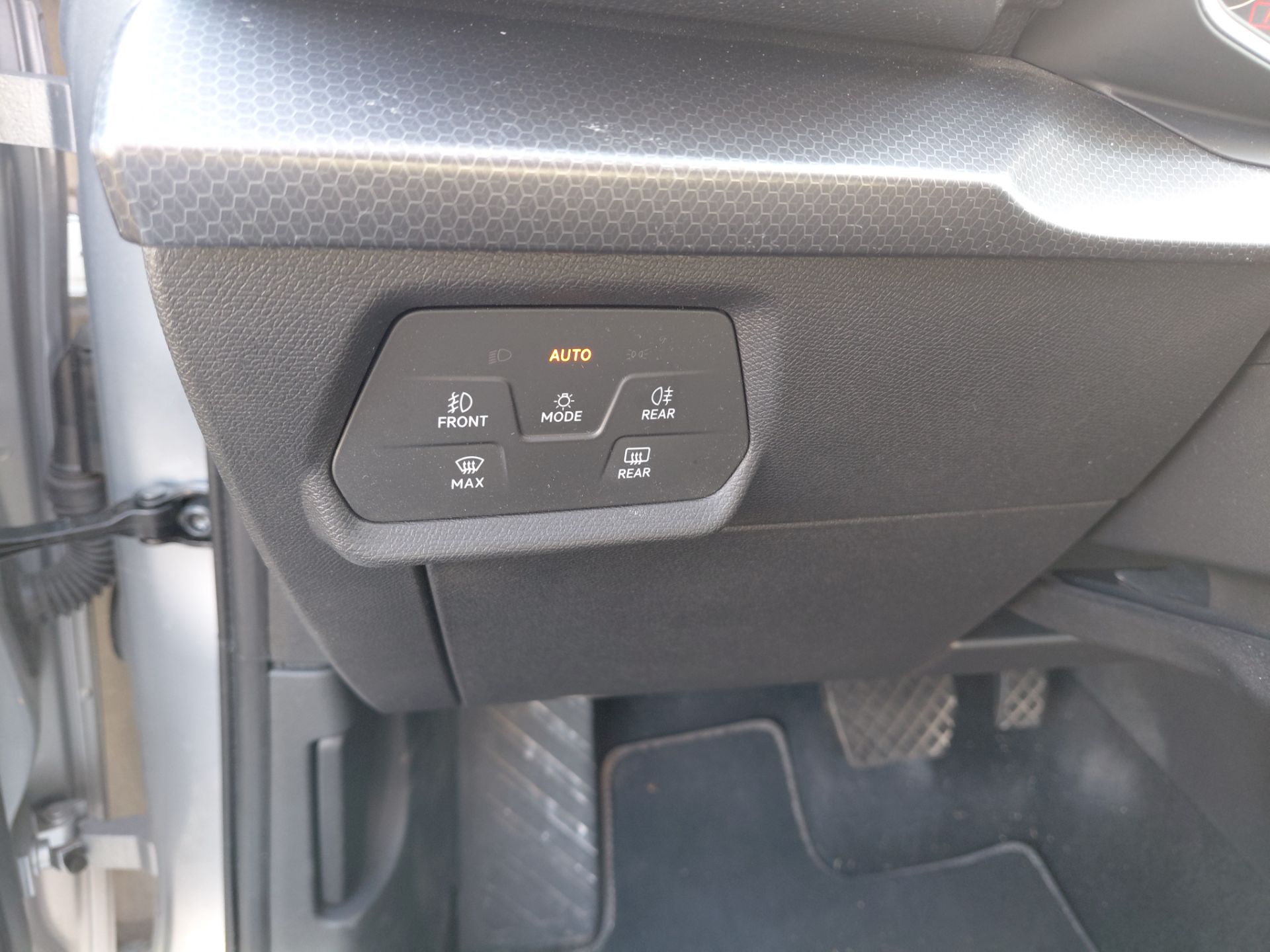 SEAT LEON ST — photo 16
