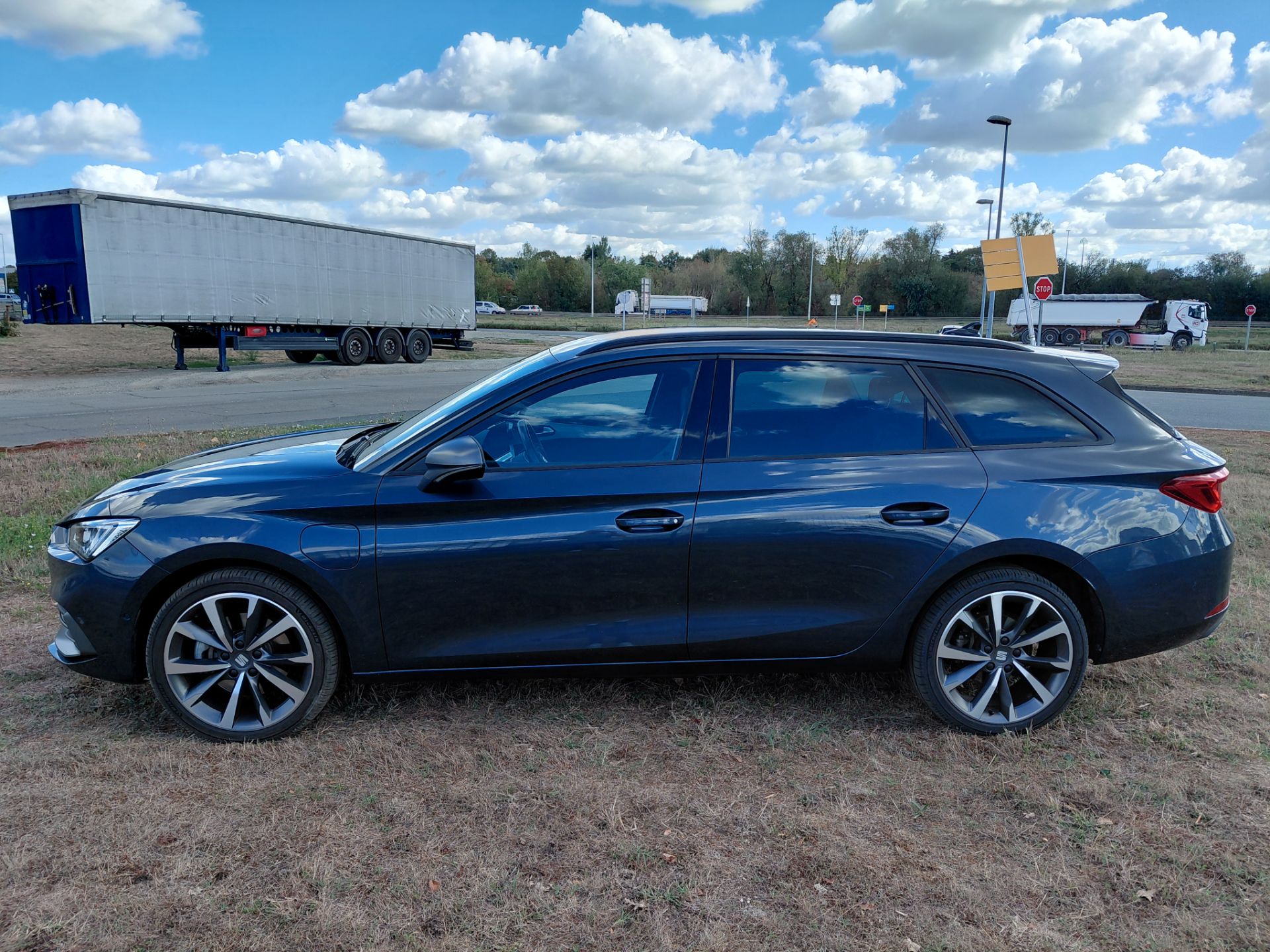 SEAT LEON ST — photo 2