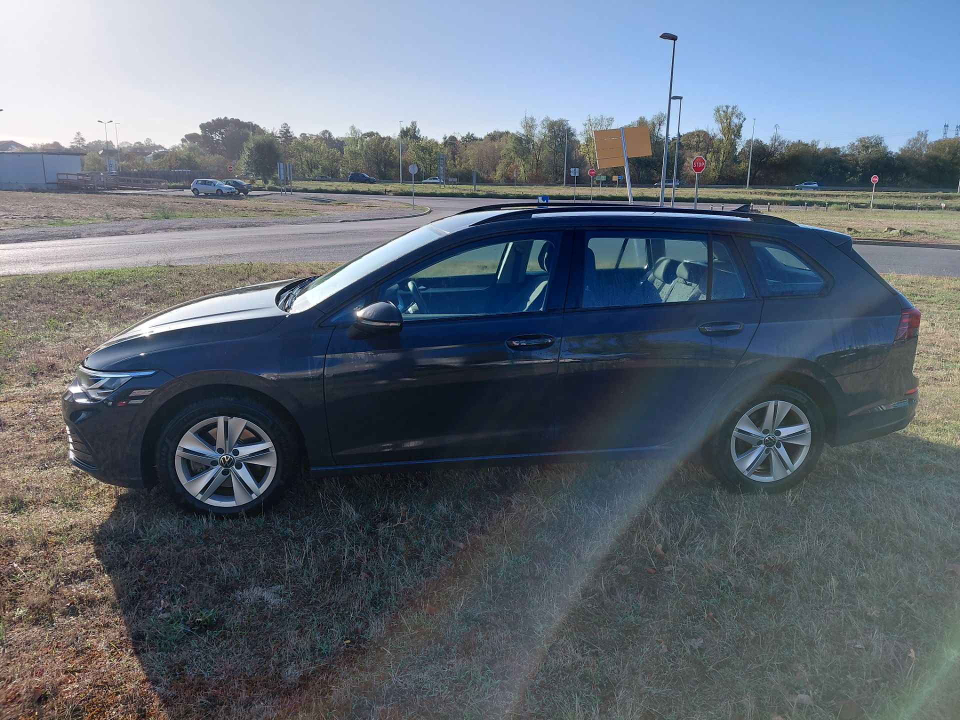 VOLKSWAGEN GOLF SW — photo 2