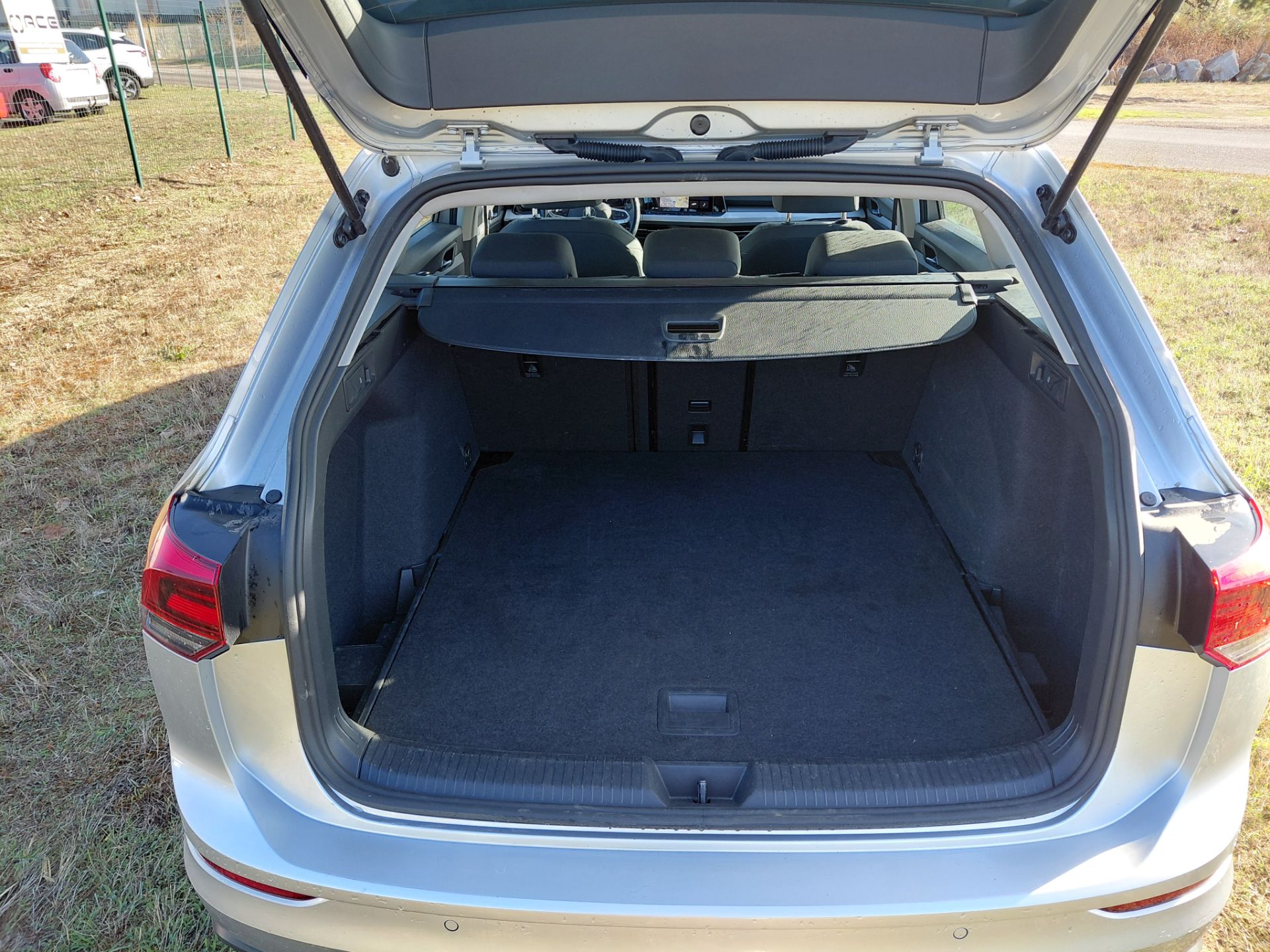 VOLKSWAGEN GOLF SW — photo 14
